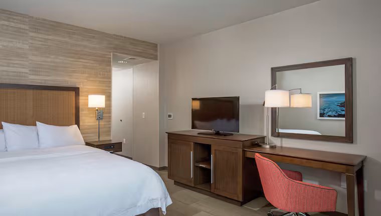 Hampton Inn & Suites Kapolei